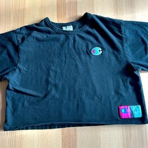 Champion cropped T shirt XL